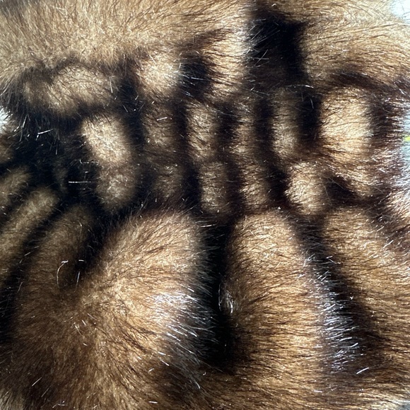 Women’s OSFM Parkhurst Luxurious Brown Fur Bucket Hat Made in Canada - Picture 9 of 9